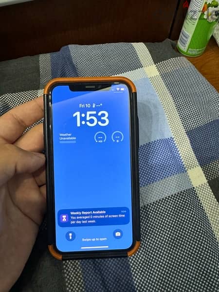 iphone 11 pro 256gb with original chrager and urban armor gear cover 1