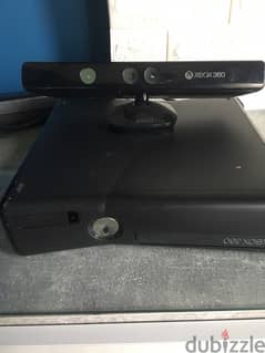 xbox 360 in a very good condition and has original camera Kinect 0