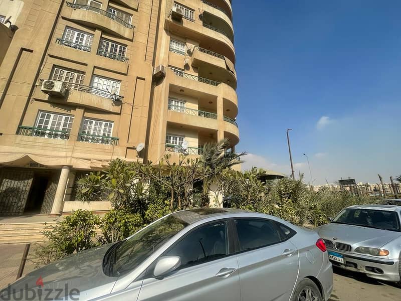 A commercial store for rent, area of ​​320 square meters, a distinctive location on three corners in the oasis, Nasr City, suitable for all purposes 3