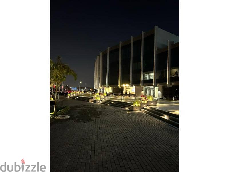 Retail For Rent 125 M indoor + 55 M outdoor For cafe or Restaurant Prime Location in New Cairo 8