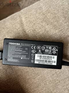Toshiba Laptop Satellite C50-A230 0