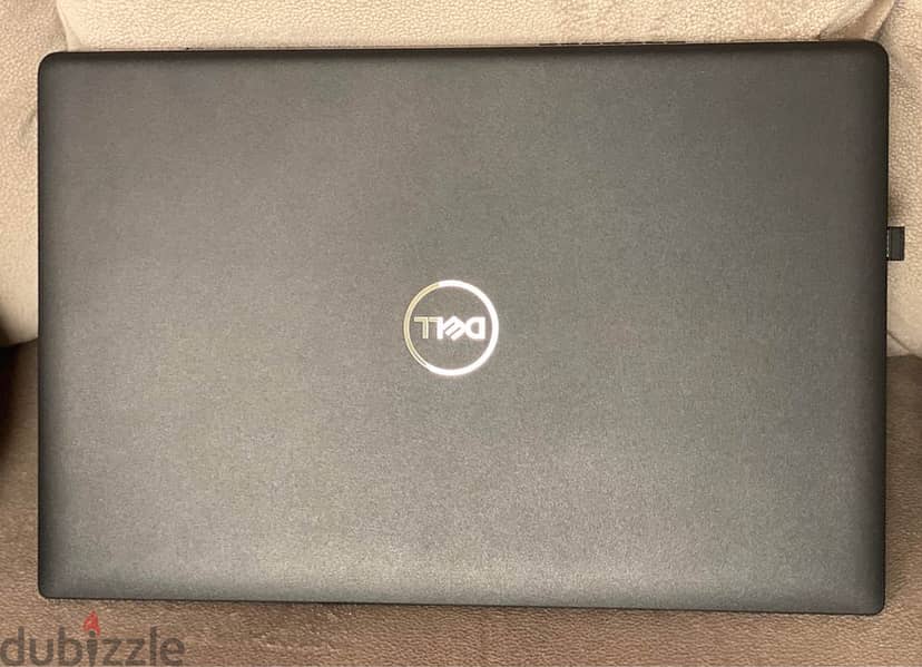 Dell Latitude 3520 0