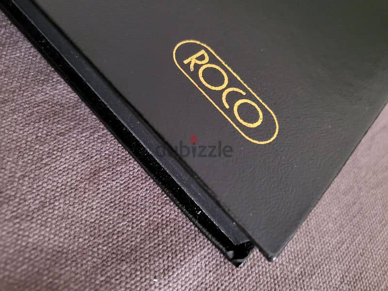 Roco Black Paper Notebook + Gelly Roll Pens دفتر ورق أسود واقلام جيلي 4