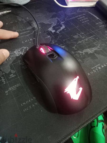 AORUS m4 0