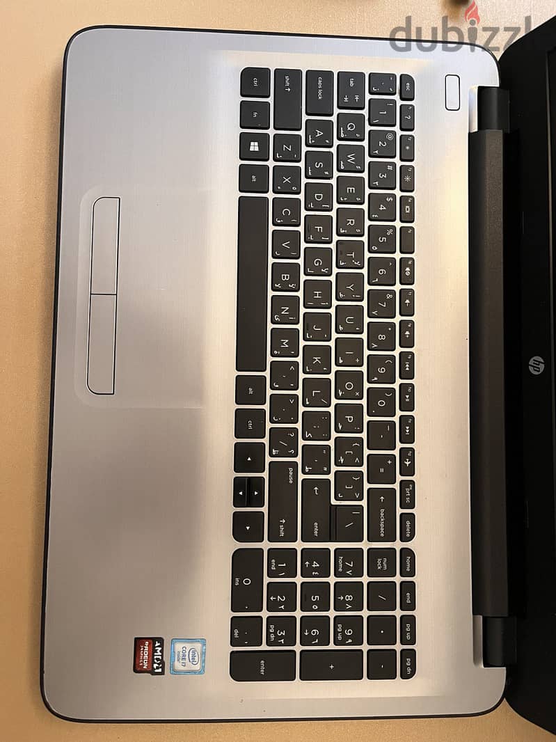 HP Notebook core i7 12G ram 256 ssd 1