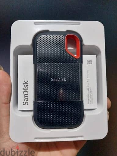 Sandisk ssd 4tb portable extreme pro with speed up to 1050 mb/s 4