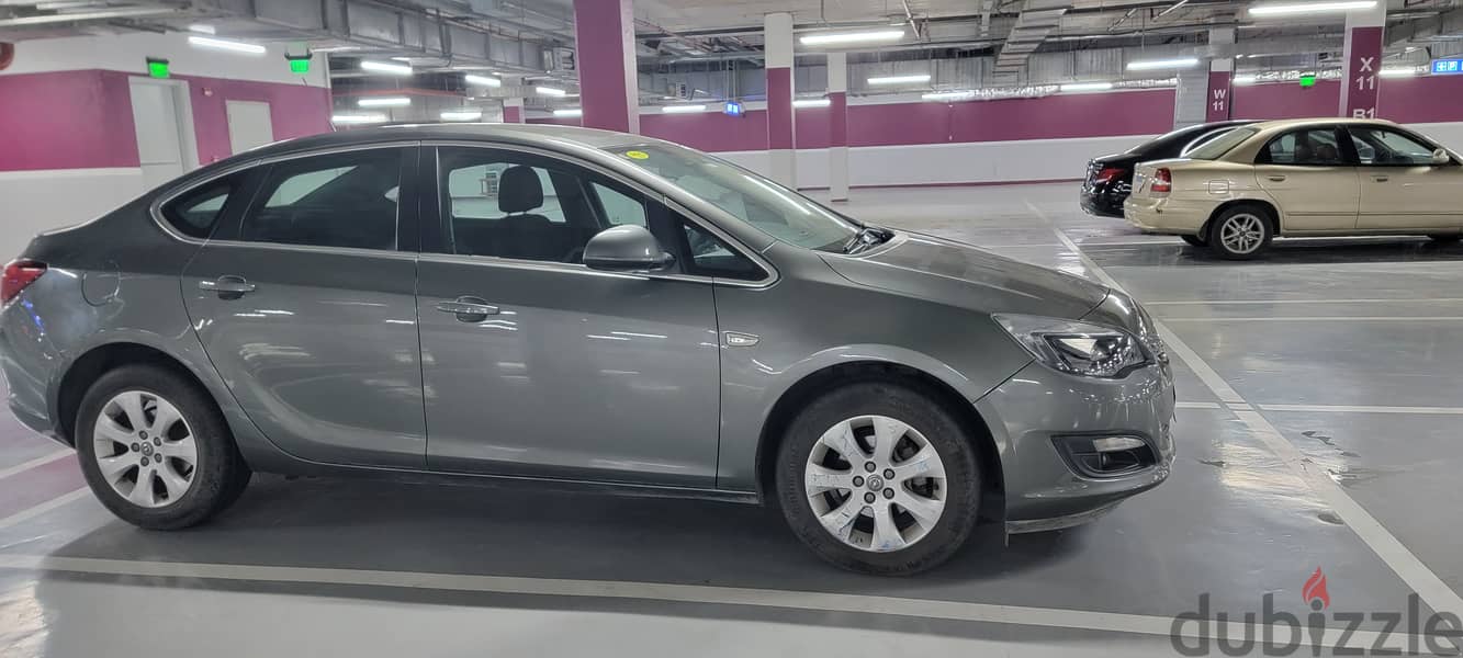 Opel Astra 2021 1