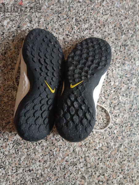 حذاء كرة نايك اصلي صناعة اندونيس 3