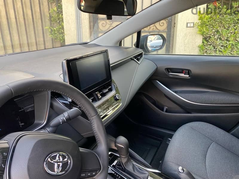 Black Toyota Corolla Confort  new 2024 2