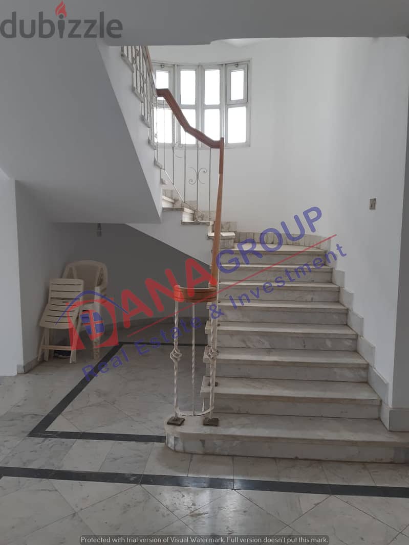 For rent upper duplex 357m in the second phase of Beverly Hills 3