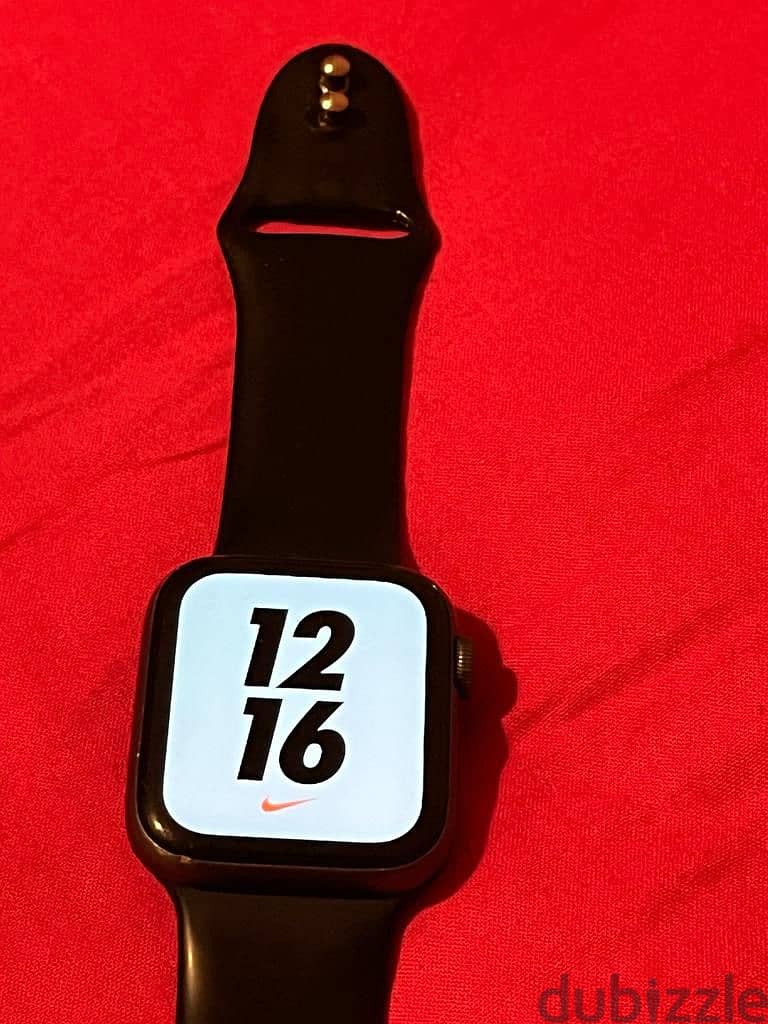 Apple Watch Nike  Series 4 Edition 44mm (GPS + Cellular) - from USA 1