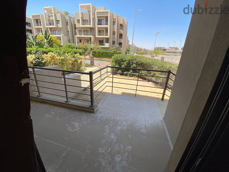 Apartment ground floor with kitchen & ACs for rent in fifth square almarasem compound New Cairo fifth settlement 2