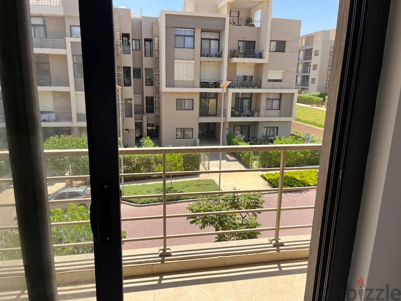 Apartment 160m for rent in fifth square Al-marasem compound new Cairo fifth settlement 2