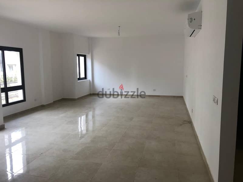 Apartment 205m with garden 100m for rent in fifth square marasem compound new Cairo fifth settlement 1