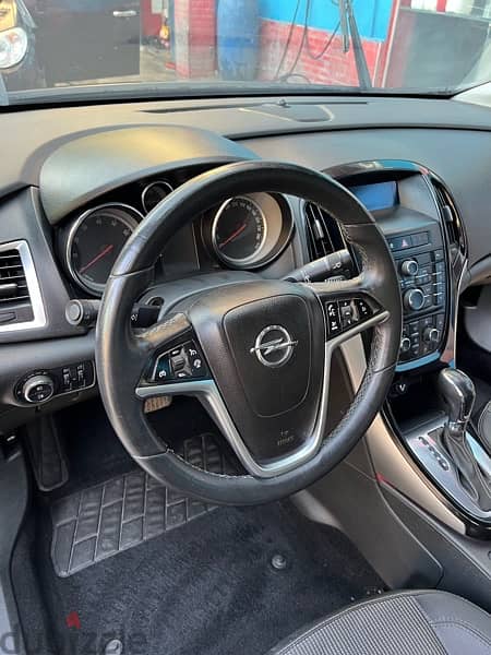 Opel Astra 2015 13