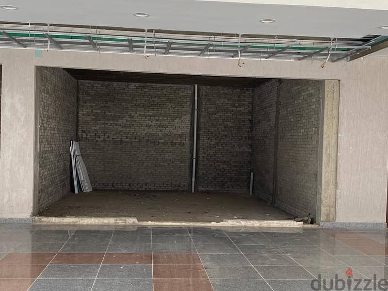 Resale commercial - admin unit for sale in downtown El Alamein,, ready to move , at less than the price of the developer, City Edge 14