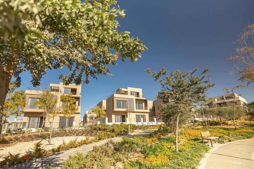 Standalone 386m for sale  Palm Hills New Cairo Villa  View Landscape 3