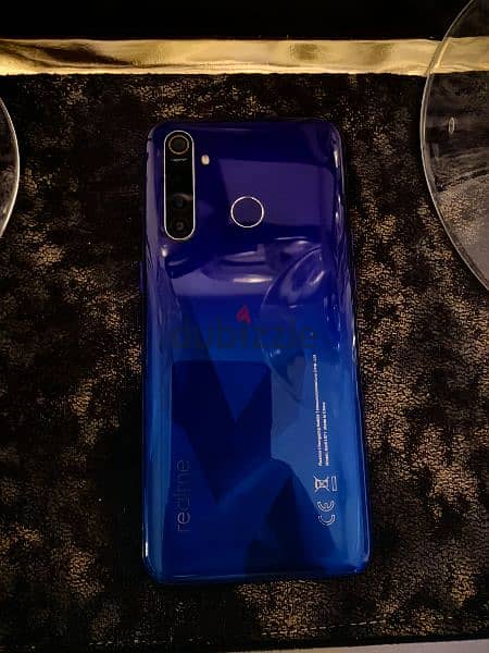 realme 5 pro 4/128 4