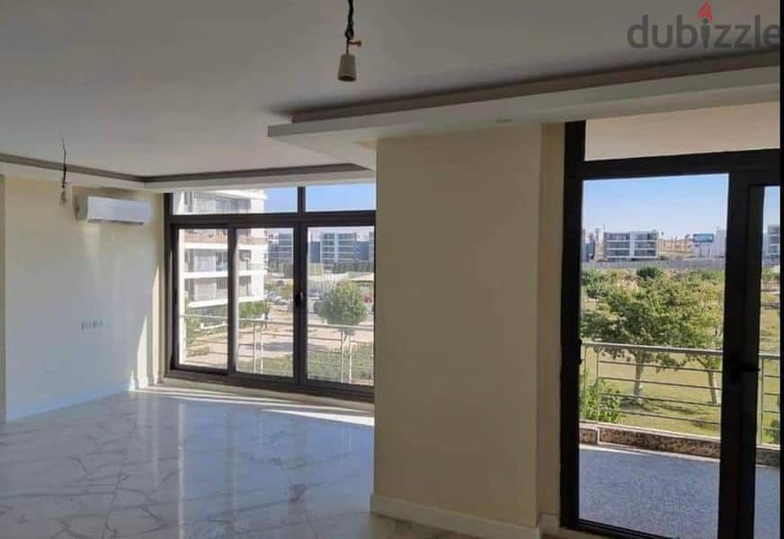 Duplex for sale at a fantastic price, prime location directly in front of Cairo Airport in Taj City With the longest repayment period 2