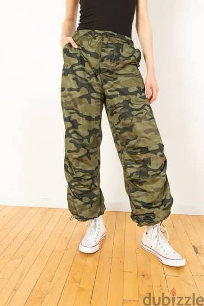 parachute army pants brand new size small 1