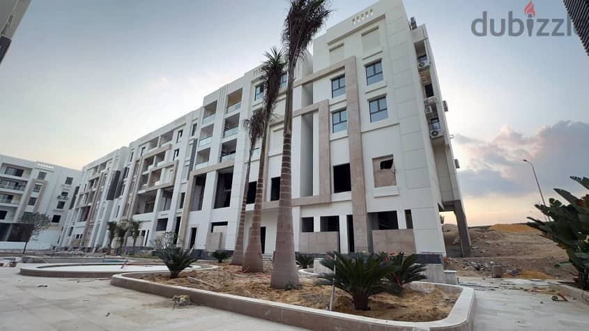شقة 3 غرف متشطبة بالتكييفات في كمبوند Aljar Sheraton - بمقدم 15% وتقسيط 4 سنين 8