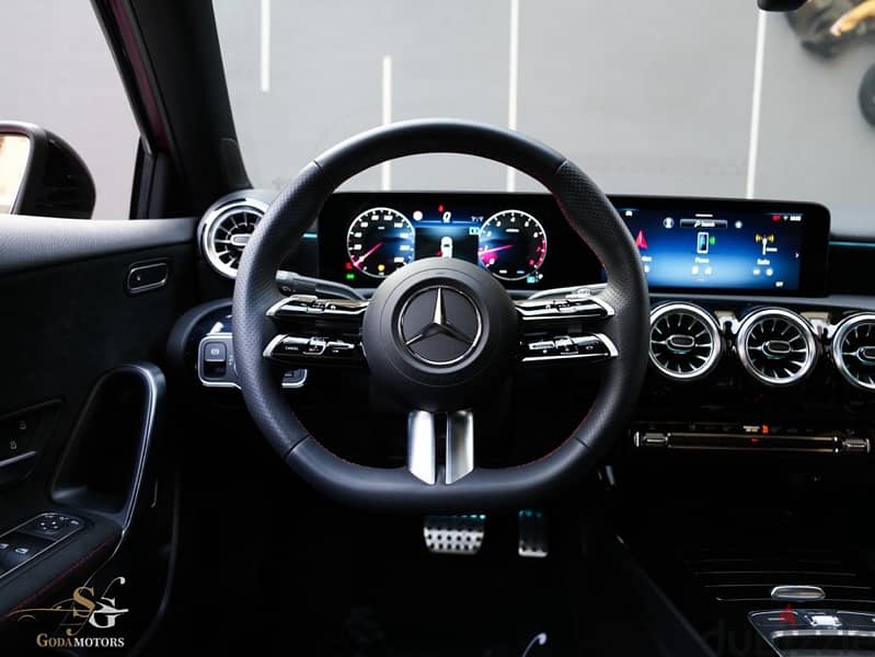 Mercedes-Benz A180 2023 5