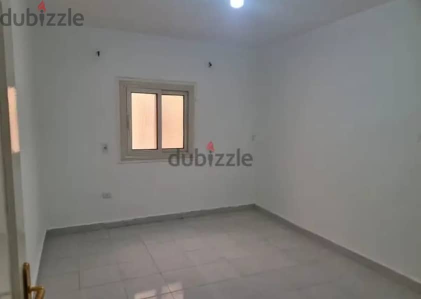 Apartment in 6th of October, the second district, in front of Umm Al-Muminin and Al-Orman School 3