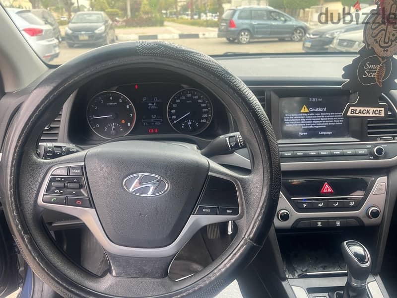 Hyundai Elantra 2019 11