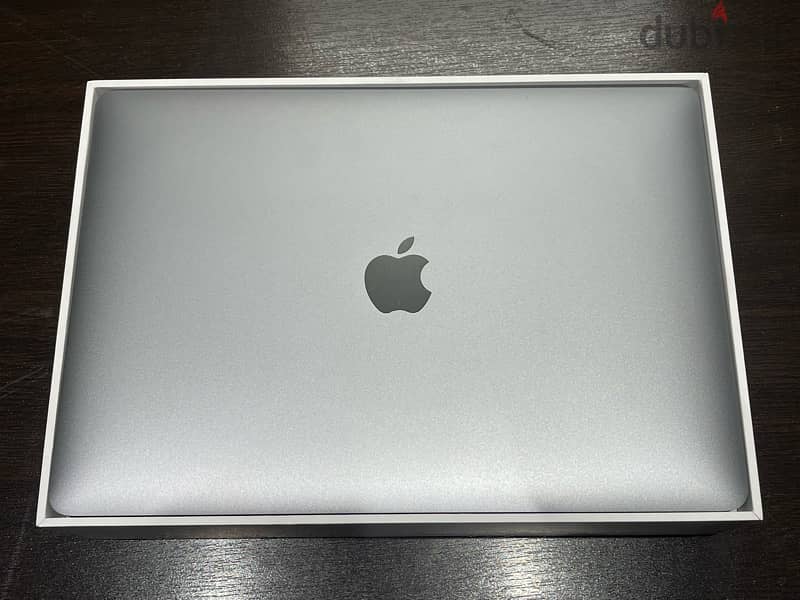 Apple MacBook Air 13”2020 M1 USED Like NEW 4