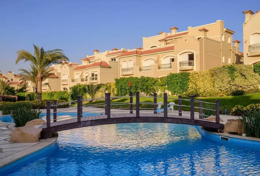 Twin house villa for sale, immediate delivery in El Shorouk, in installments 1