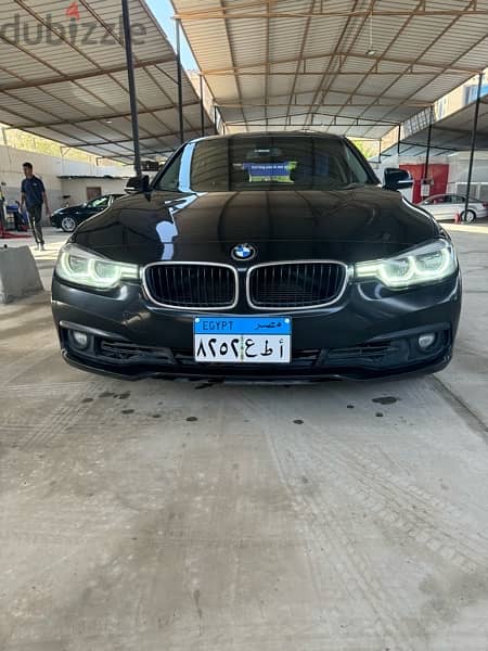 BMW 318 2019 1
