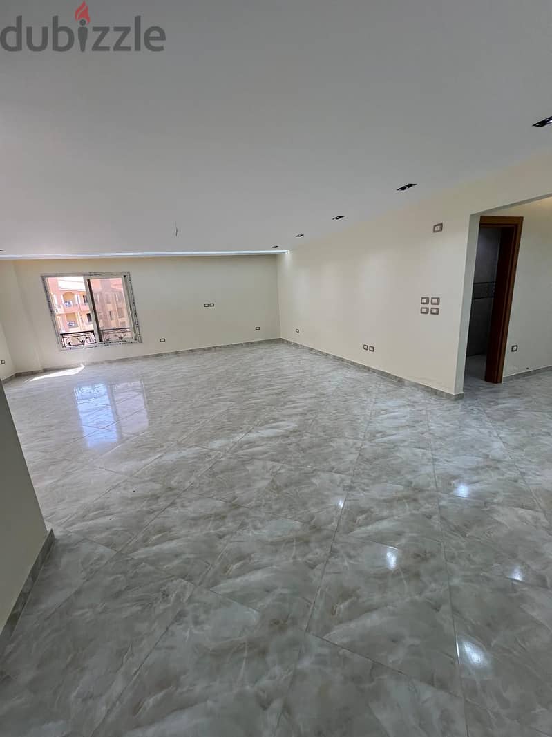 Apartment for sale in Al Khamayel Compound 3