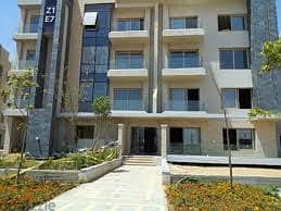 Apartment for sale in Garden view, Ready to move  in installments up to 5 years in Gelleria New Cairo 2
