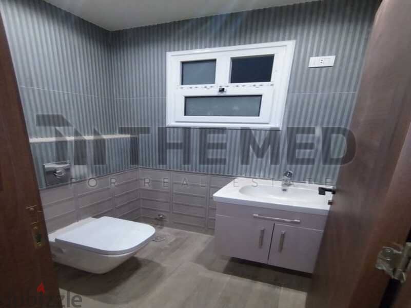 Apartment for sale, 250 square meters, ultra super luxury, in Yasmine Compound, Sheikh Zayed 13