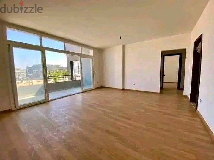 Immediate receipt of a 3-room, finished apartment for sale, directly on Al Amal Axis, near the Presidential Palace and the iconic tower 0