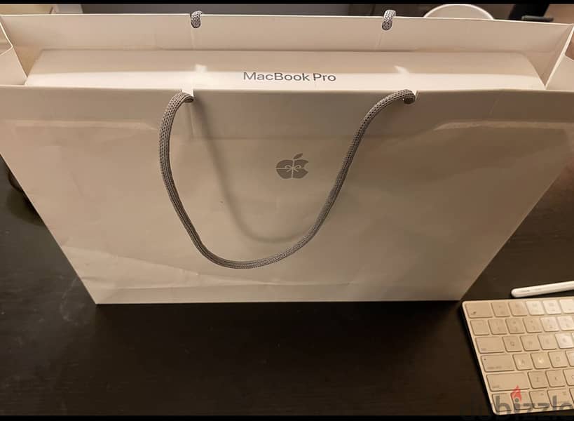 MacBook Pro M3 Chip 14.2-inch (NEW) 3