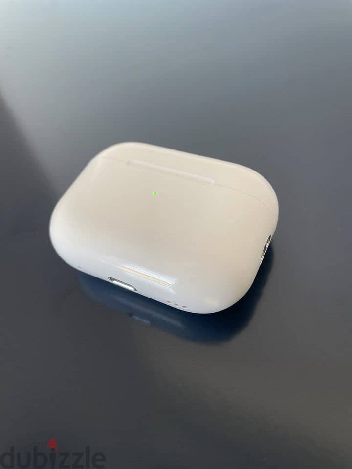 Airpods Pro 2 case (battery) 1