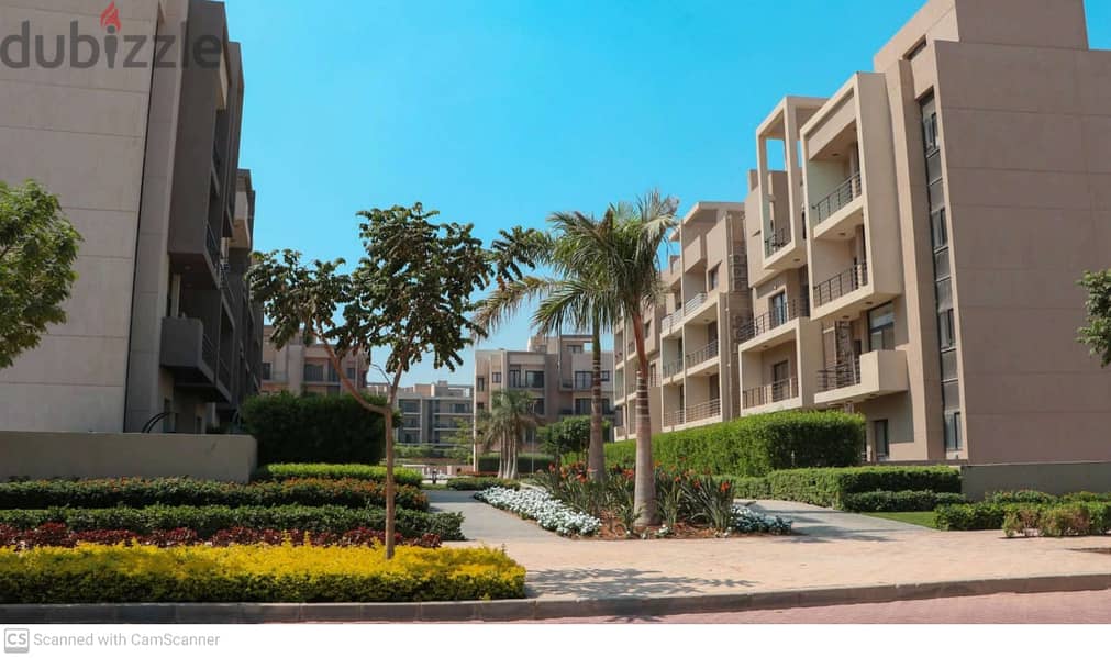 Apartment for sale in Al Marasem Fifth Square Compound,New cairo immediate receipt, super luxury finishing, installments over 6 years 12
