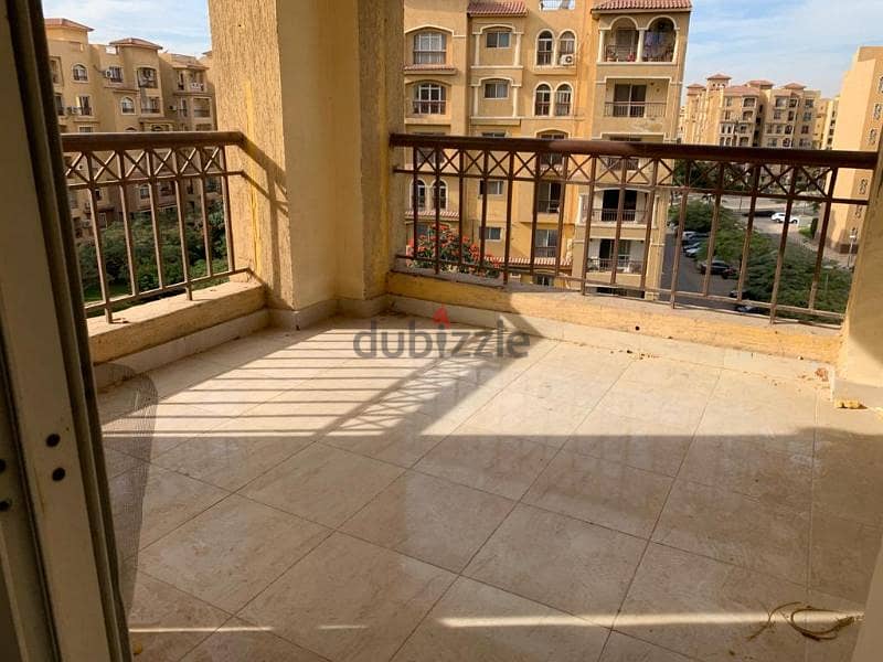 A great opportunity in Madinaty! For sale, a 175 square meter apartment with an open view in the finest phase, B1. 2