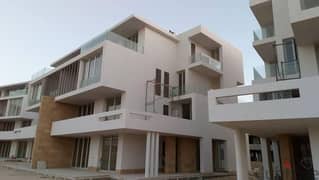 Ready to move finished villa with private pool in seashell 0