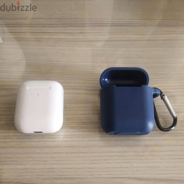 SALE! Apple Airpods 2 with case 1