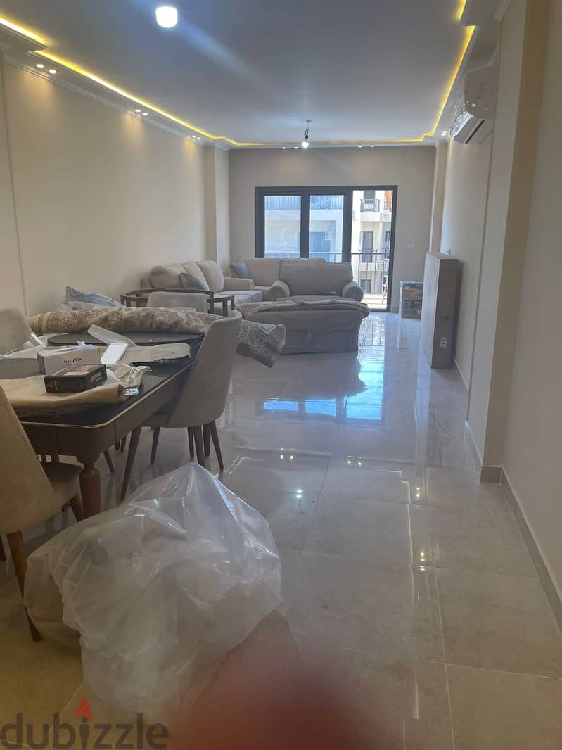 APT for sale 196 m in fifth square  ready to move view landscape (المراسم) 2