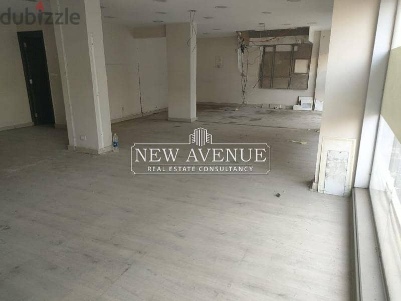 Retail for rent in Maadi - 250 square meters - fully finished 4
