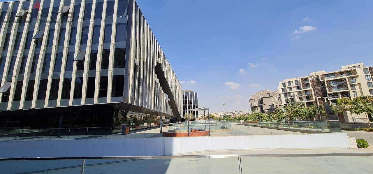 مكتب اداري للبيع مساحته 131 متر التسعين الجنوبي التجمع الخامس القاهرة الجديدة قريب من الجامعة الامريكية 2