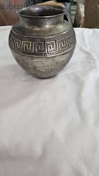 - silver vase فازة من الفضي 3