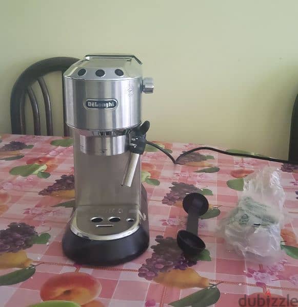 delonghi dedica 685 ماكينة قهوة 5