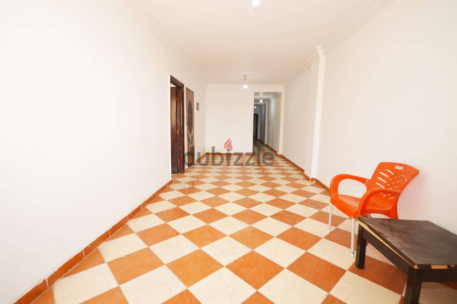 Apartment for sale - Laurent - area 135 full meters, 15th floor, and the property has 16 floors 1
