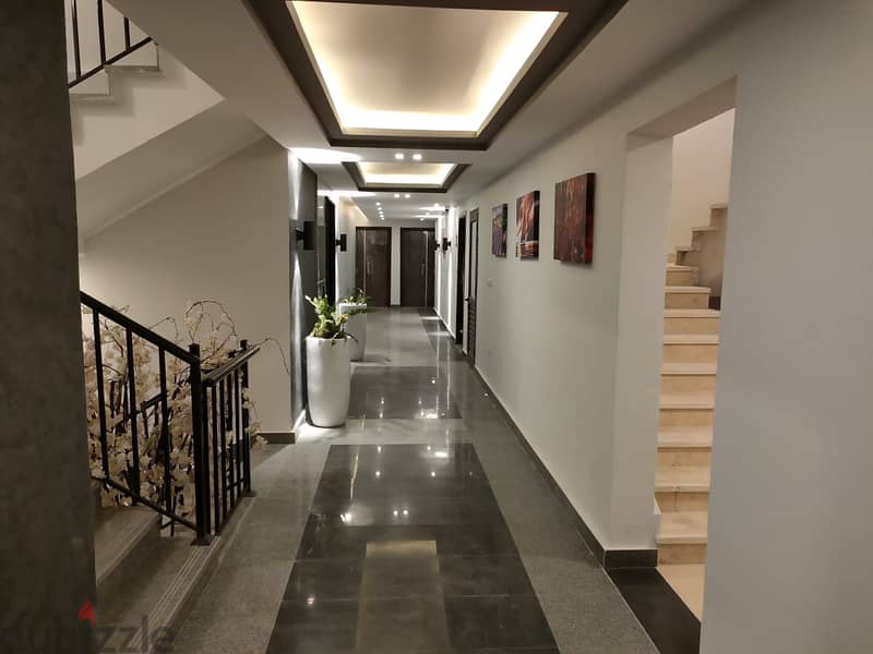 شقة 149 متر شقة 3 غرف بحديقة خاصة بموقع مميز في كمبوند صن كابيتال | 10% مقدم 7