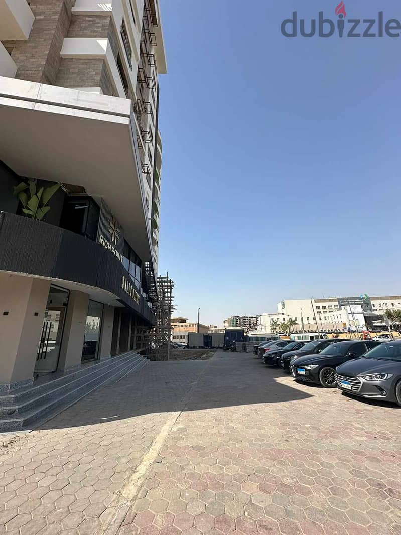An investment opportunity with the highest return Administrative office for sale, immediate delivery in installments over 4 years Only 30% down paymen 2