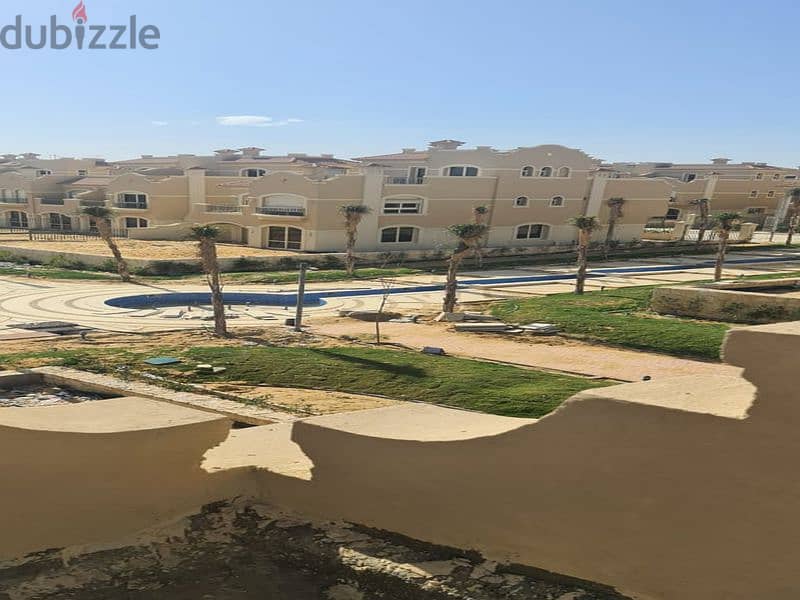 twin house b7ary resale ready to move in patio oro compound 8